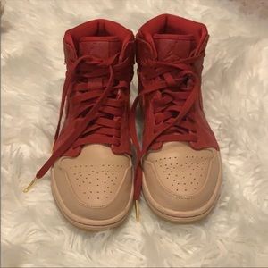 Air Jordan 1 Retro High